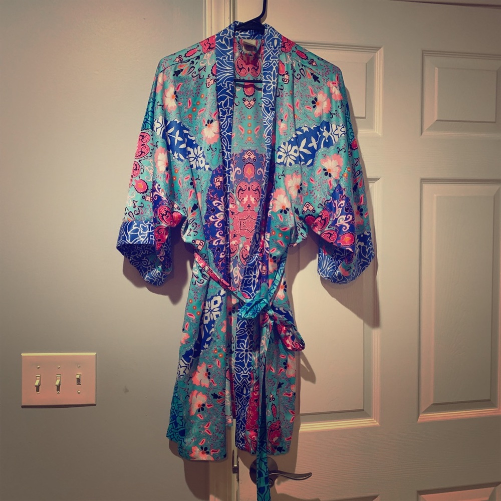 In Bloom belted silky robe